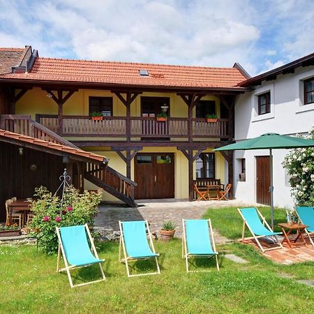 Na Letnim Byte Kouřim Extérieur photo