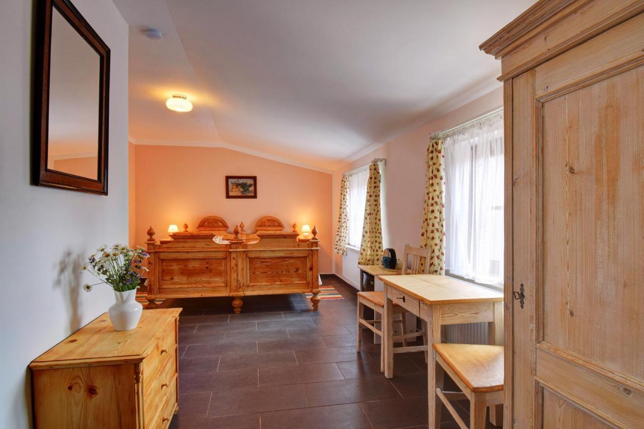Na Letnim Byte Kouřim Extérieur photo