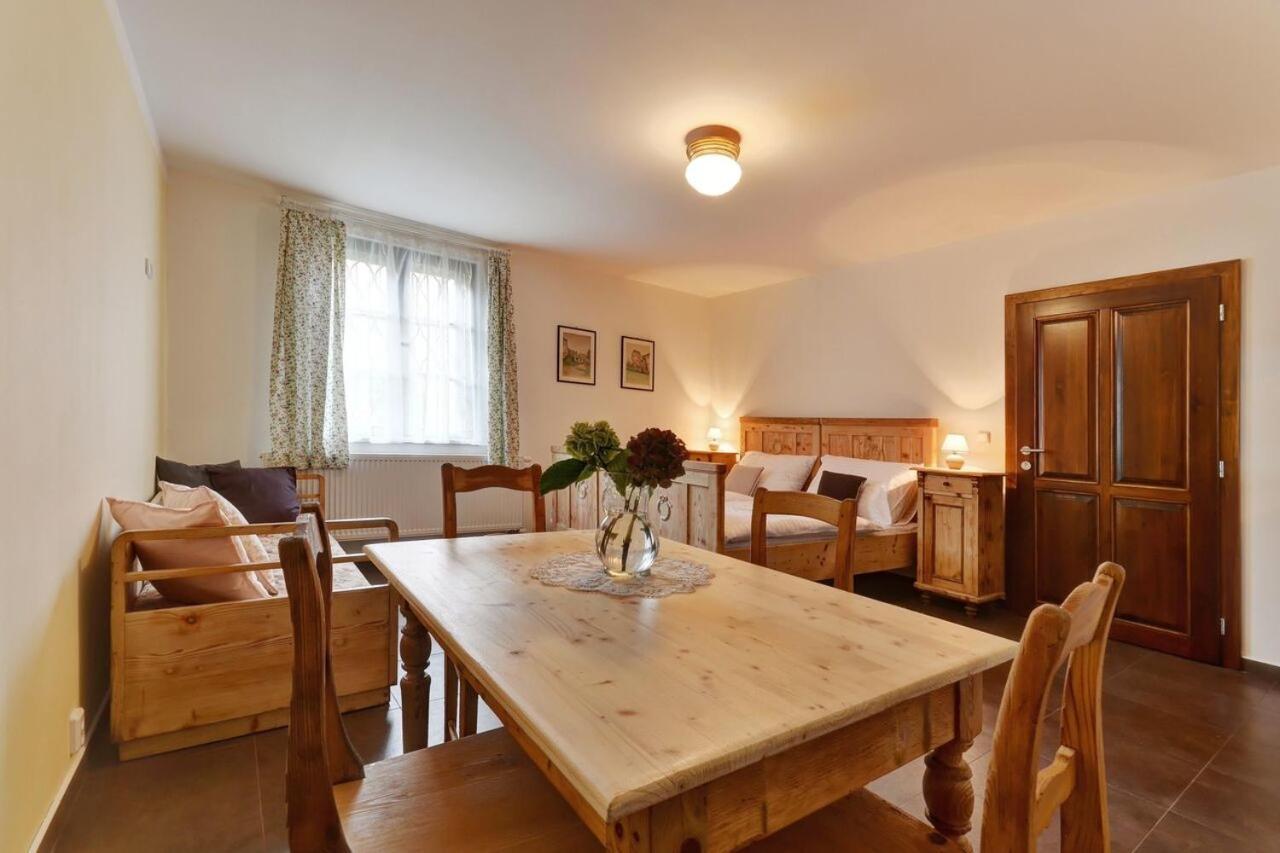Na Letnim Byte Kouřim Extérieur photo