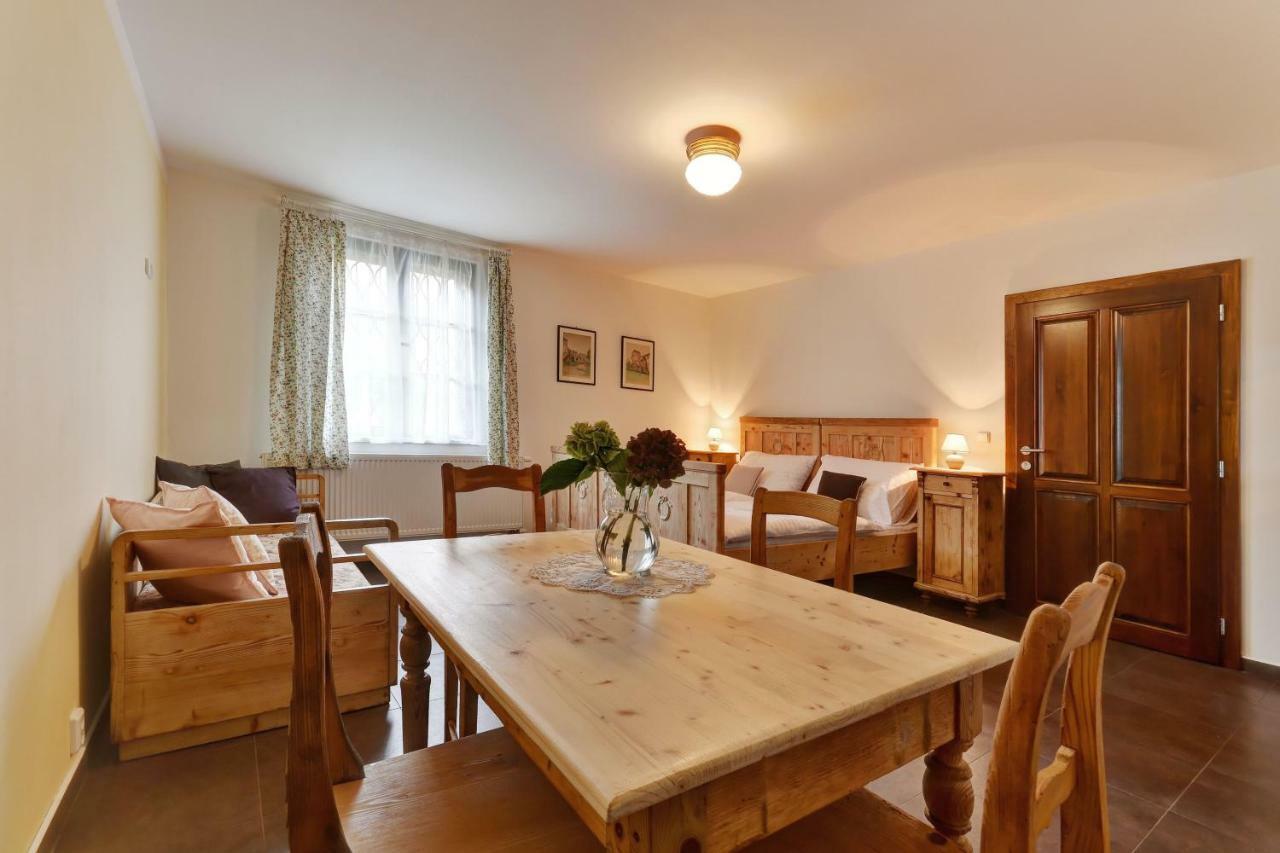 Na Letnim Byte Kouřim Extérieur photo